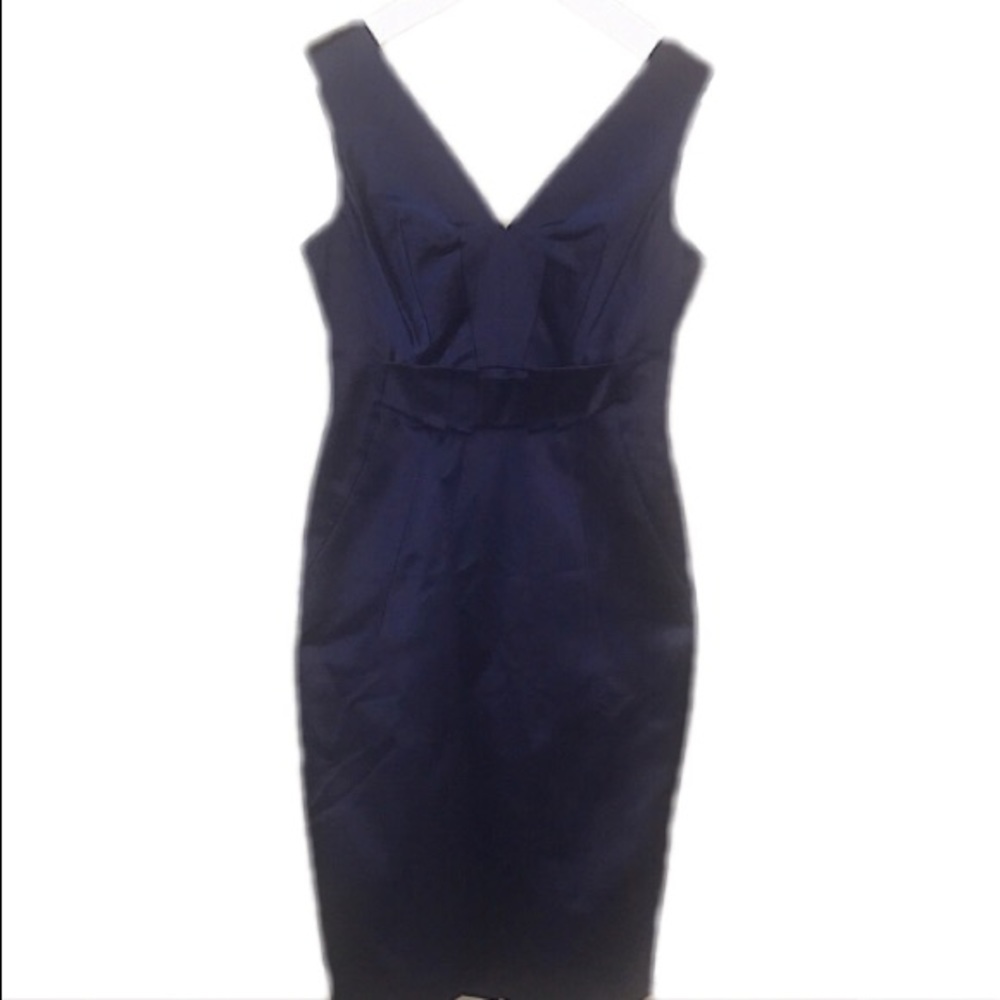 A elegant silk-cotton dress